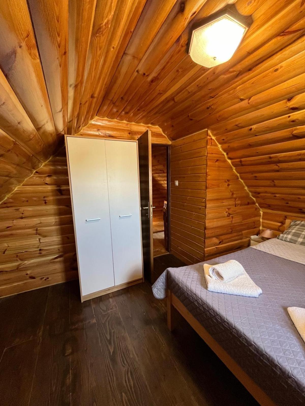 Appartamento Wooden House Ante Self Check - In And Check - Out Otočac Esterno foto