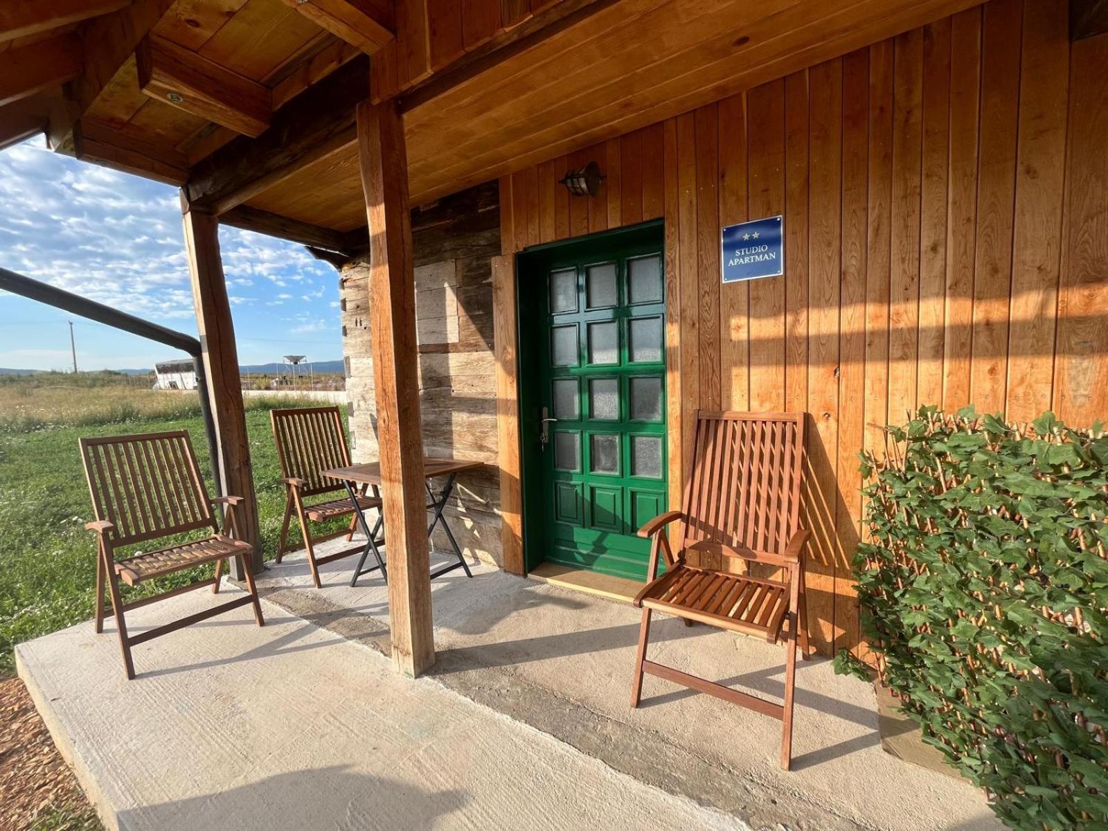 Appartamento Wooden House Ante Self Check - In And Check - Out Otočac Esterno foto
