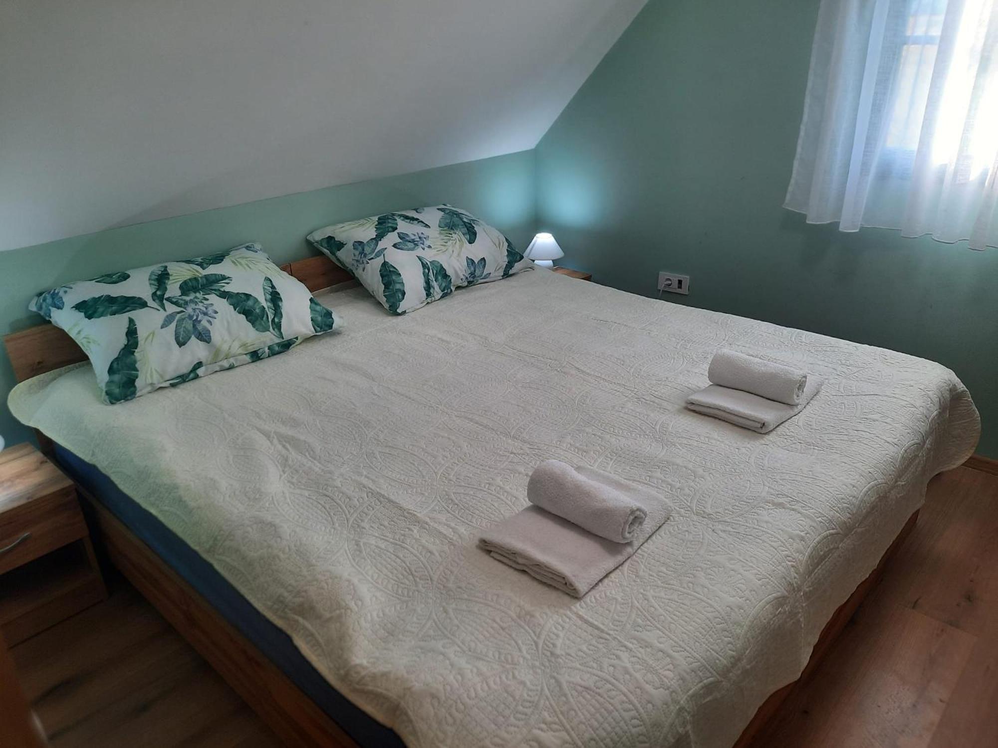 Appartamento Wooden House Ante Self Check - In And Check - Out Otočac Esterno foto