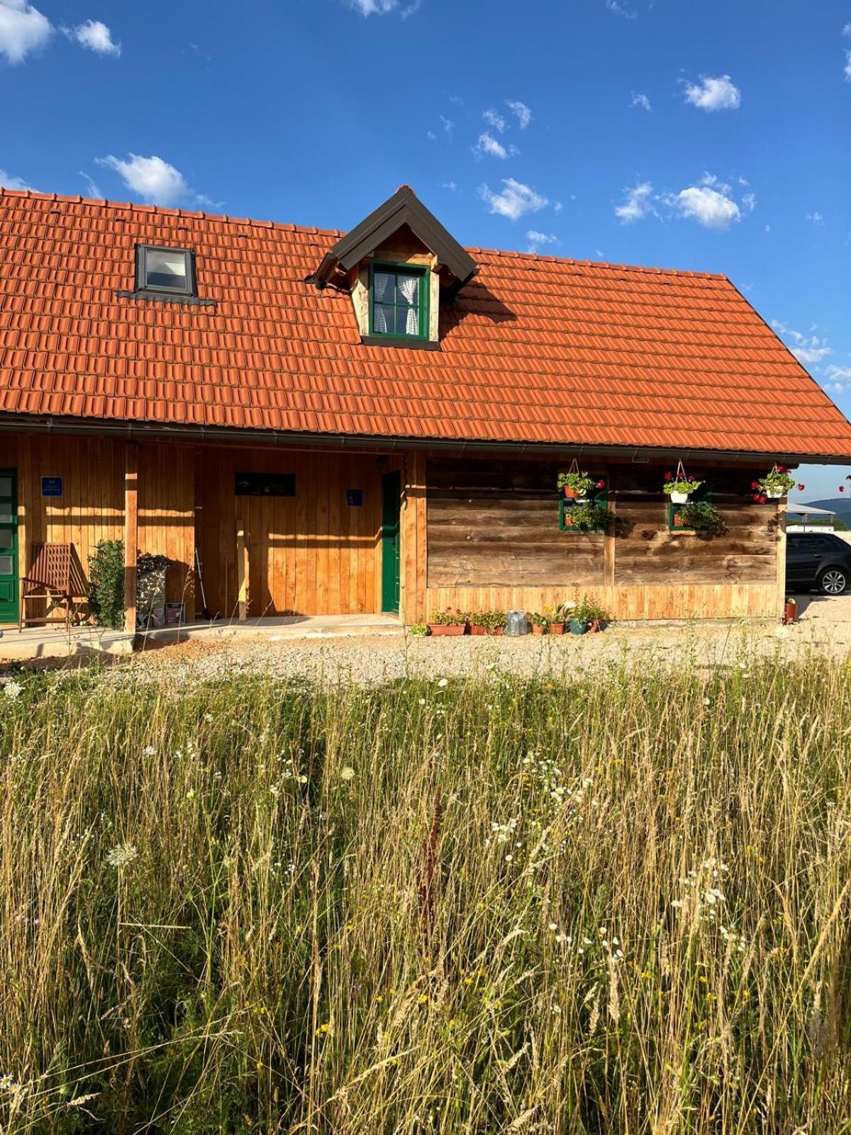 Appartamento Wooden House Ante Self Check - In And Check - Out Otočac Esterno foto